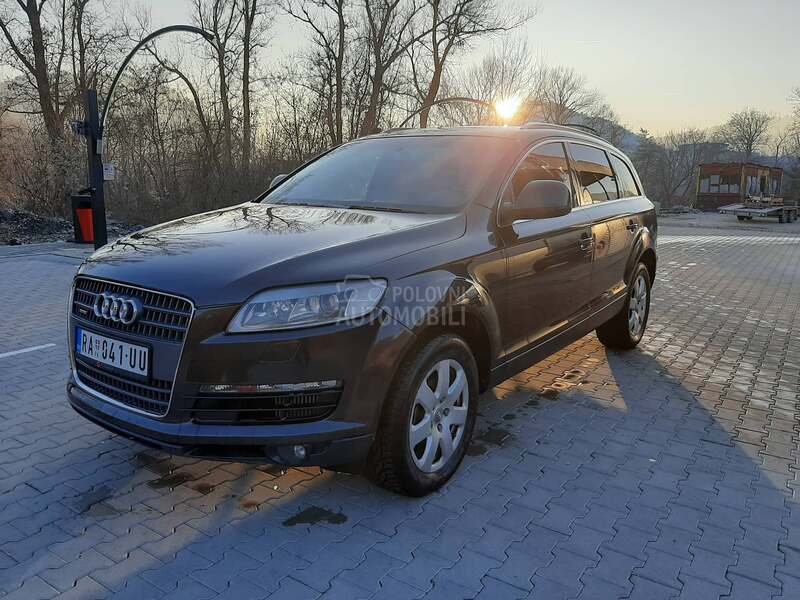 Audi Q7 B.E.Z U.L.A.G.A.NJ.A
