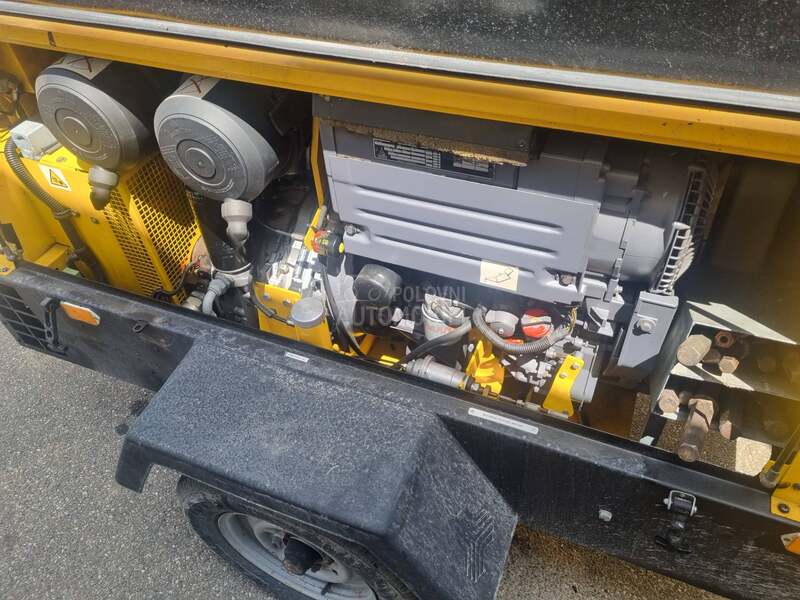 Compair Holman 37