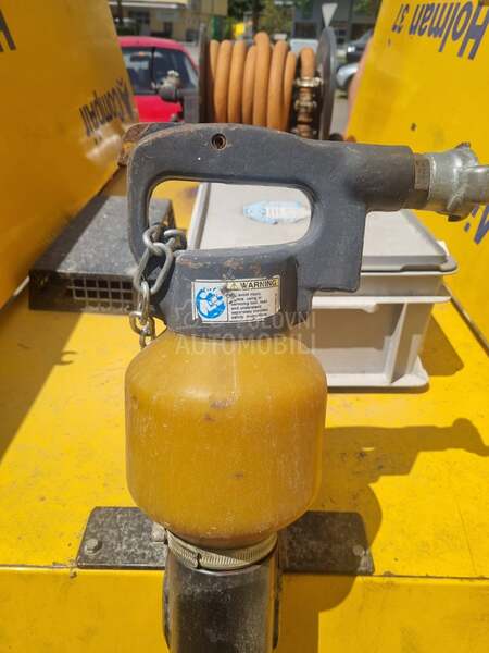 Compair Holman 37