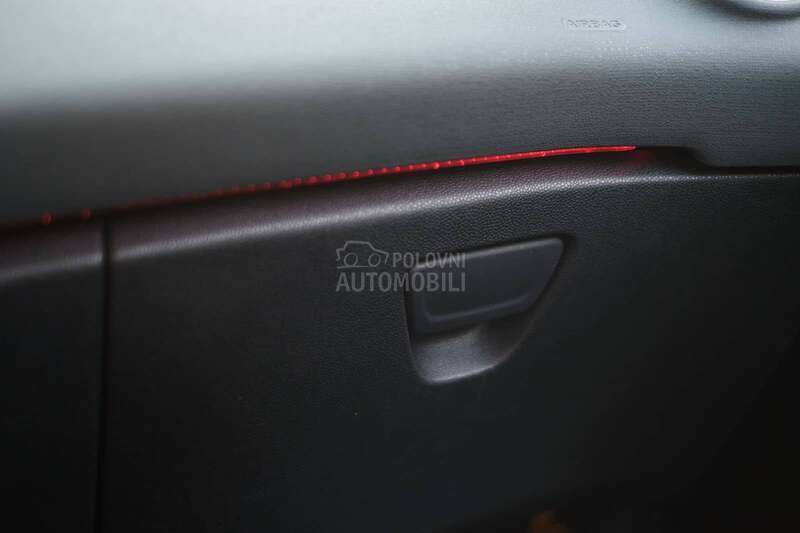 Ford Fiesta 1.4i TITANIUM CH