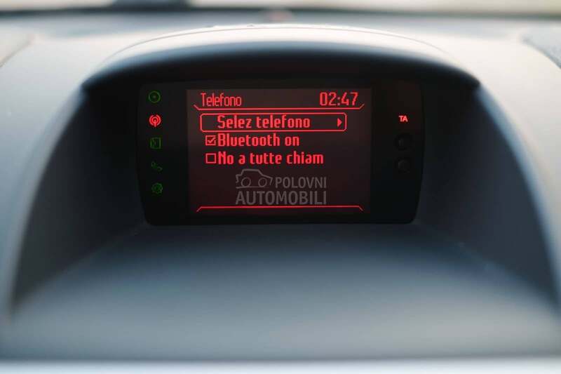 Ford Fiesta 1.4i TITANIUM CH
