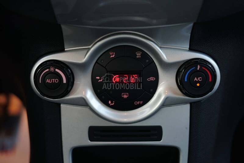 Ford Fiesta 1.4i TITANIUM CH
