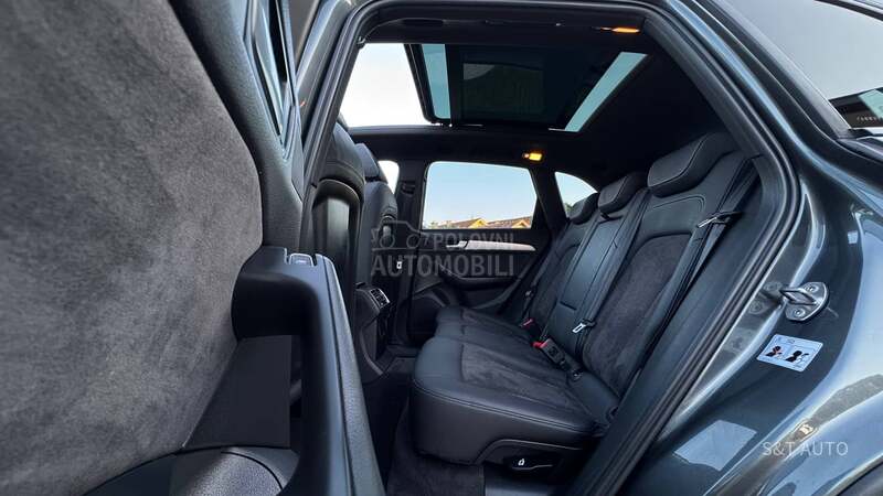Audi Q5 R E Z E R V I S A N