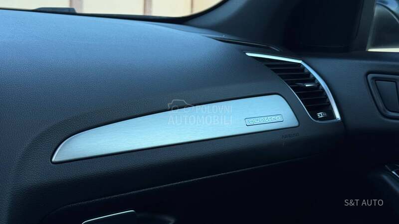Audi Q5 R E Z E R V I S A N
