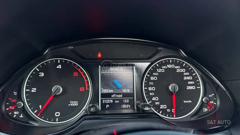 Audi Q5 R E Z E R V I S A N