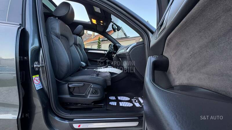 Audi Q5 R E Z E R V I S A N