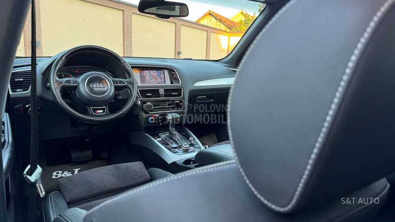 Audi Q5 R E Z E R V I S A N