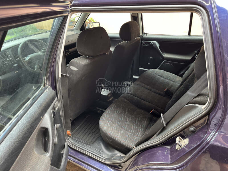 Volkswagen Golf 3 1.6
