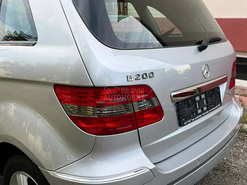 Mercedes Benz B 200 SPORT Auto Nov