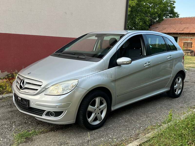 Mercedes Benz B 200 SPORT Auto Nov