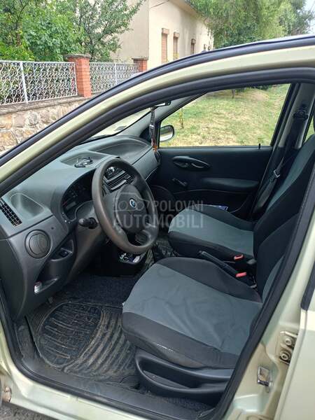 Zastava 10 1.2 8v