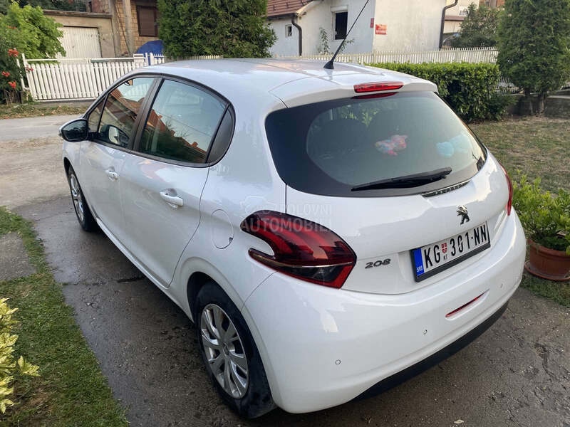 Peugeot 208 1.2