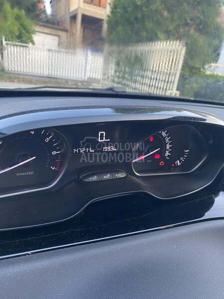 Peugeot 208 1.2