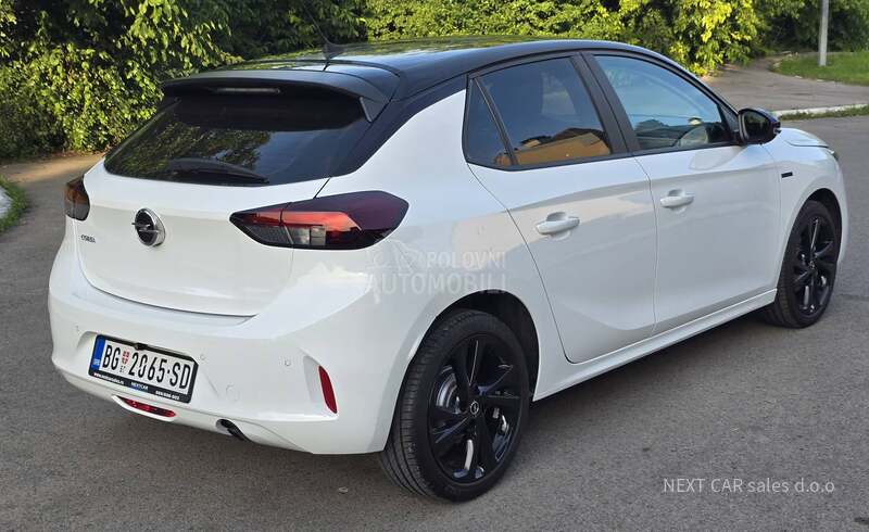 Opel Corsa F 1.2 BLACK EDITION