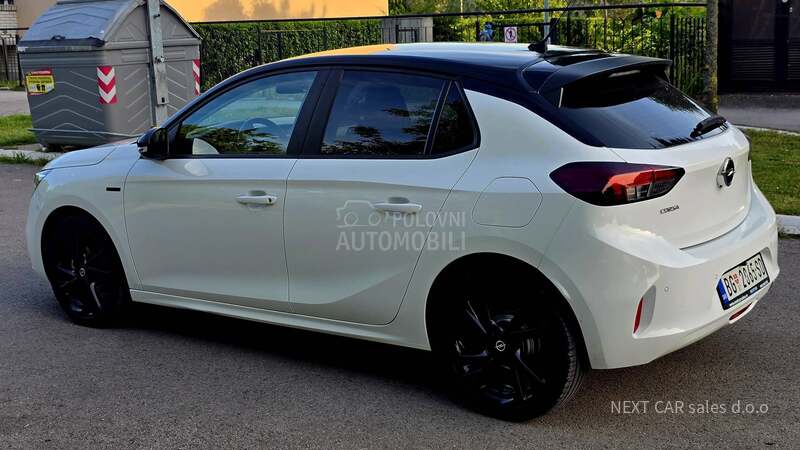 Opel Corsa F 1.2 BLACK EDITION