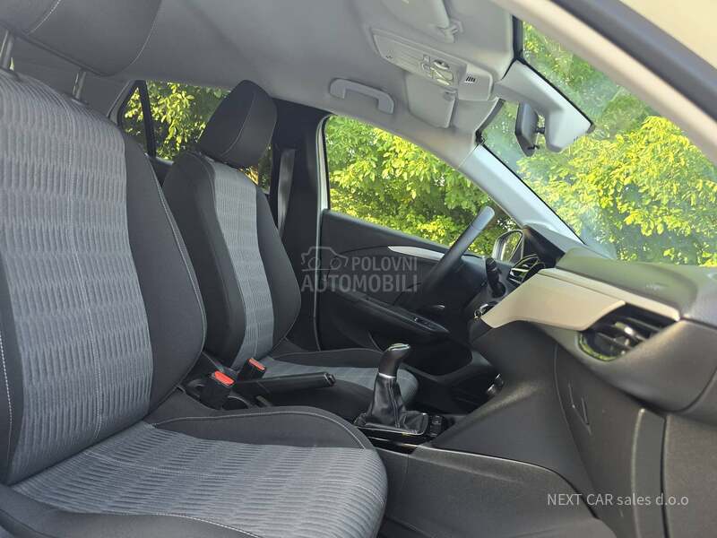 Opel Corsa F 1.2 BLACK EDITION