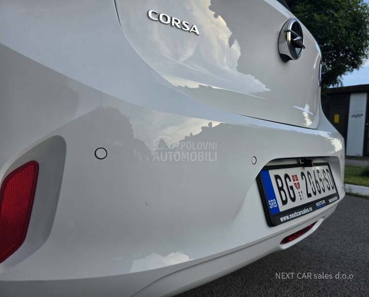 Opel Corsa F 1.2 BLACK EDITION
