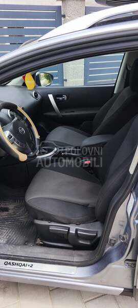 Nissan Qashqai + 2 