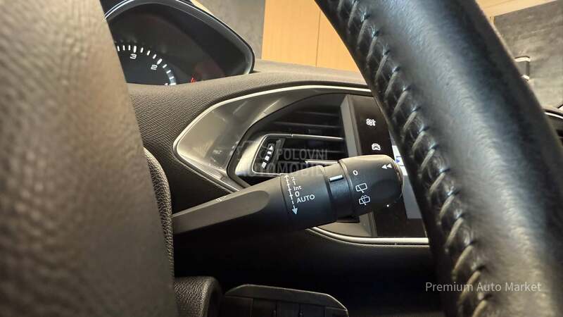 Peugeot 308 //1.6 HDI//N.AVI/FUL