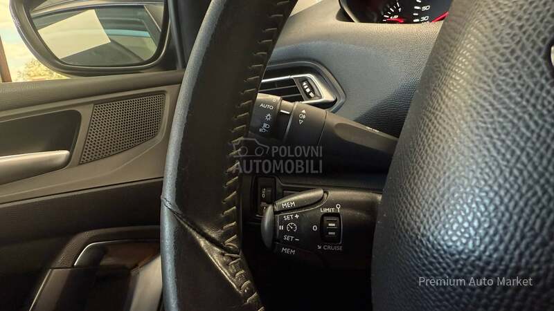 Peugeot 308 //1.6 HDI//N.AVI/FUL