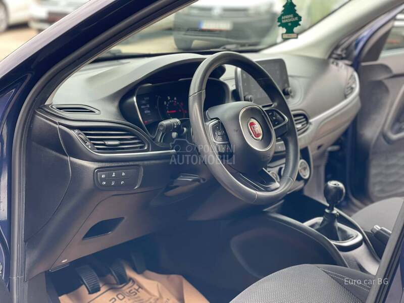 Fiat Tipo L E D  N A V I