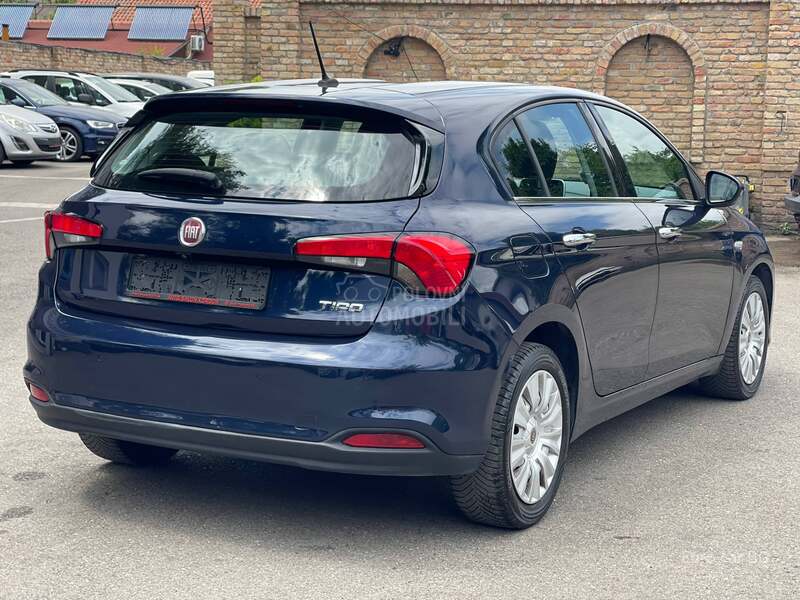 Fiat Tipo L E D  N A V I