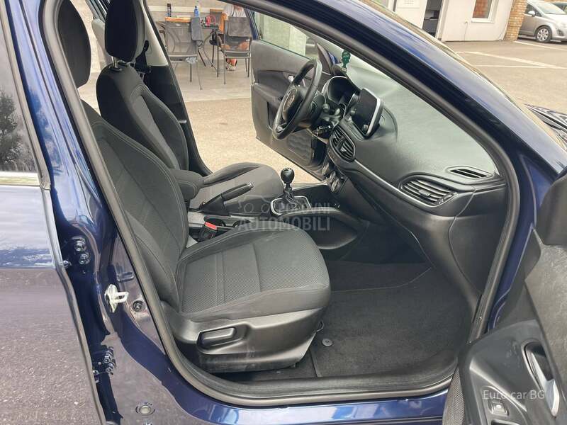 Fiat Tipo L E D  N A V I