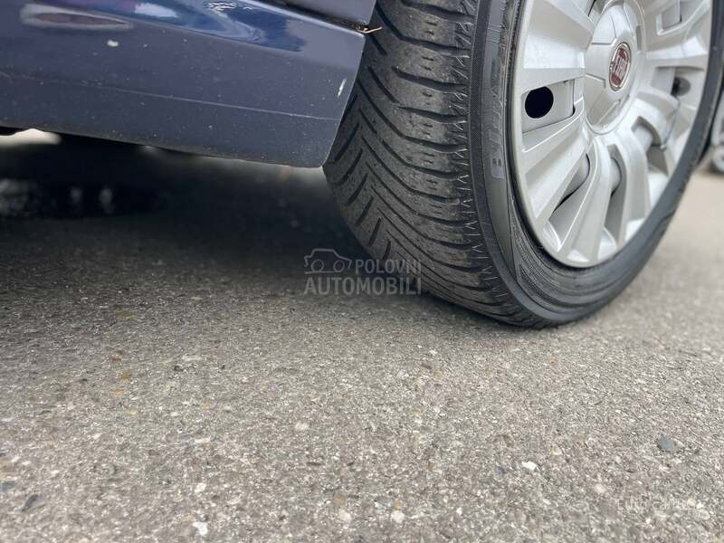 Fiat Tipo L E D  N A V I