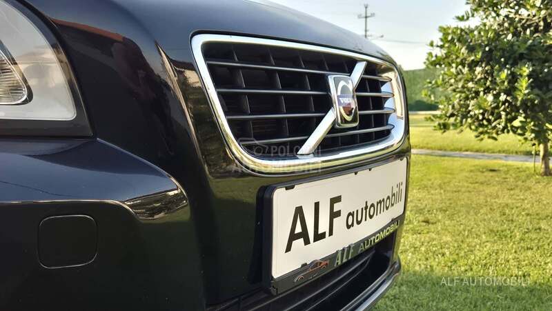 Volvo V50 1.6 i CH