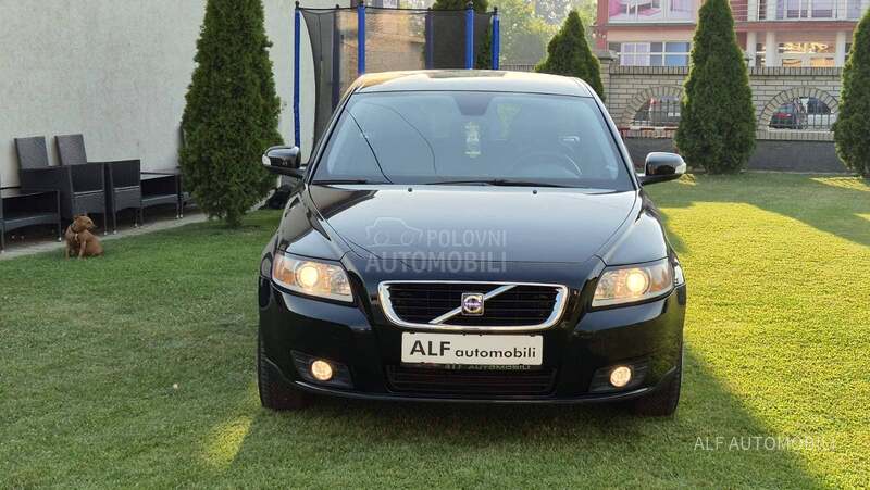 Volvo V50 1.6 i CH