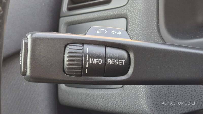 Volvo V50 1.6 i CH