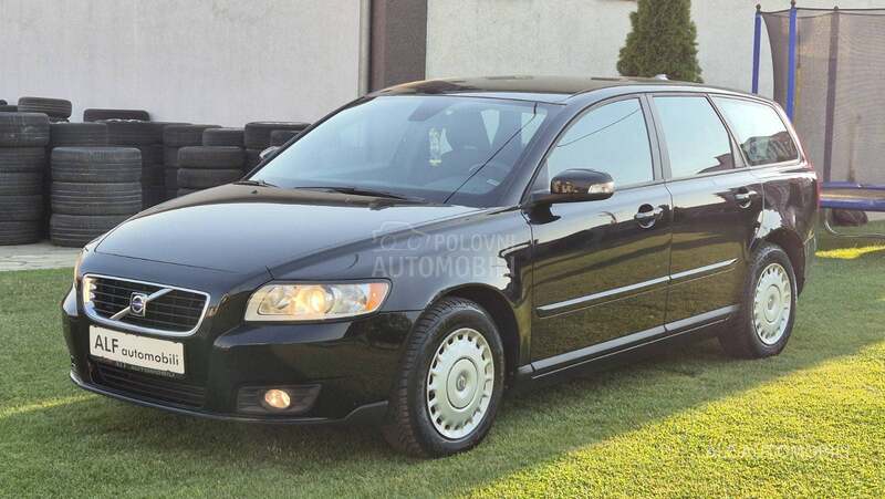 Volvo V50 1.6 i CH