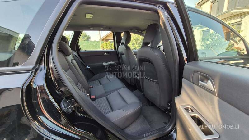 Volvo V50 1.6 i CH