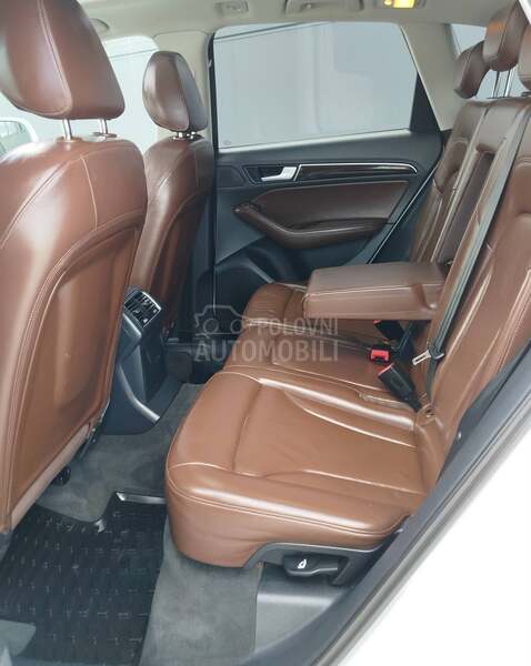 Audi Q5 2,0tdi BESPREK0RAN