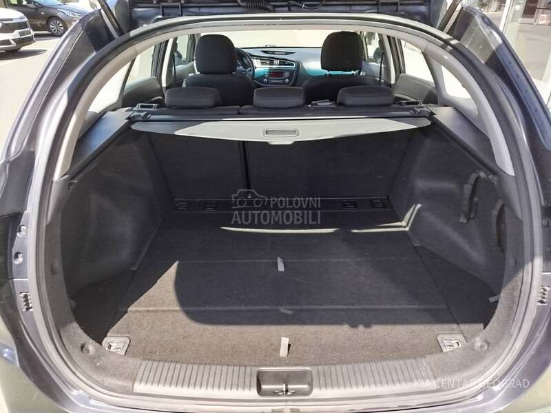 Kia cee`d sw 1.4  MPI CHAMPION
