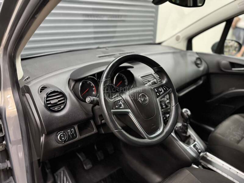 Opel Meriva 1.4 TURBO CH