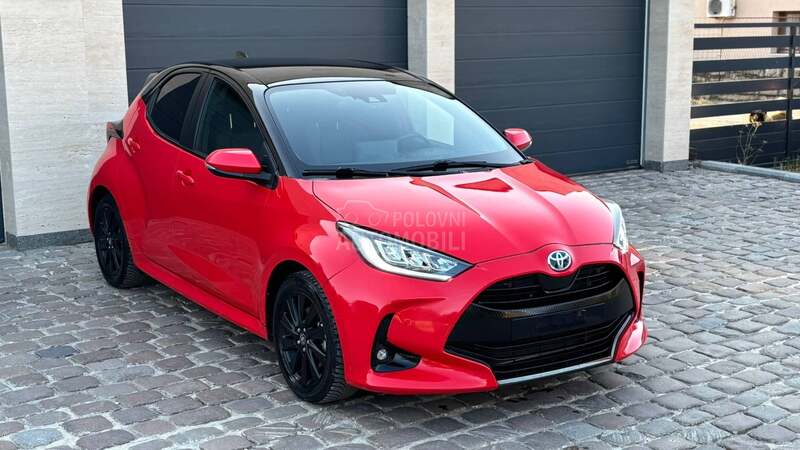 Toyota Yaris 1.5 HY  P.A.N.O.R.AM