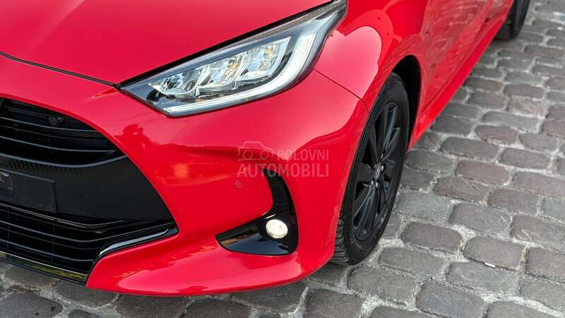 Toyota Yaris 1.5 HY  P.A.N.O.R.AM
