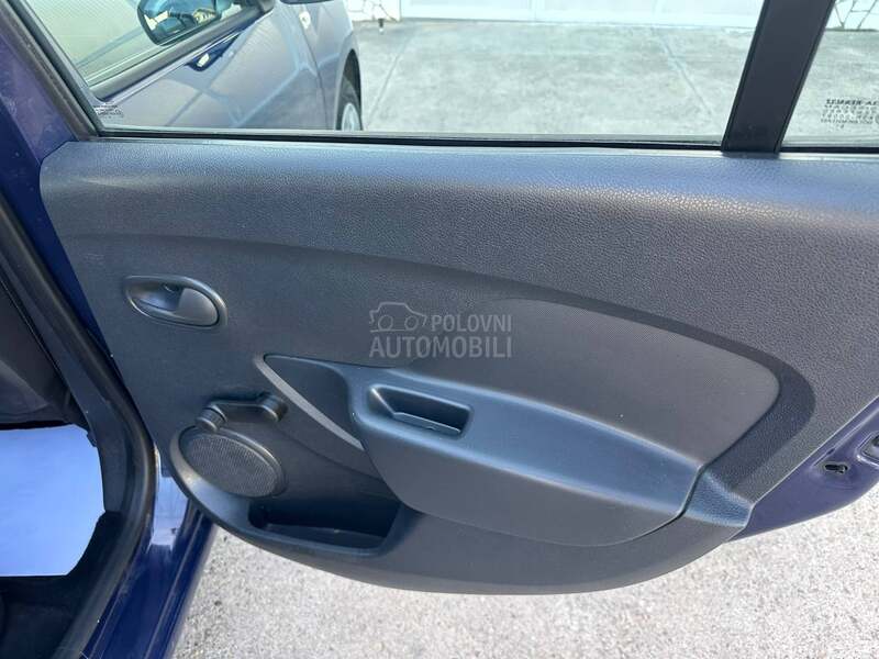 Dacia Sandero 1.0 B.E.N.Z.I.N