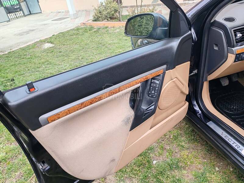 Opel Vectra C 1.9 CDTI ELEGANCE