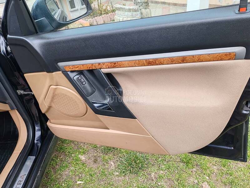 Opel Vectra C 1.9 CDTI ELEGANCE