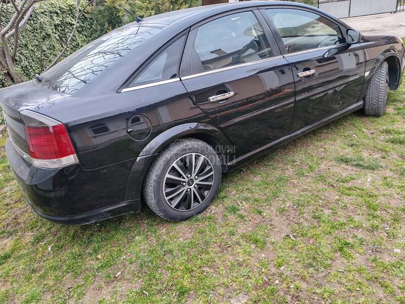 Opel Vectra C 1.9 CDTI ELEGANCE