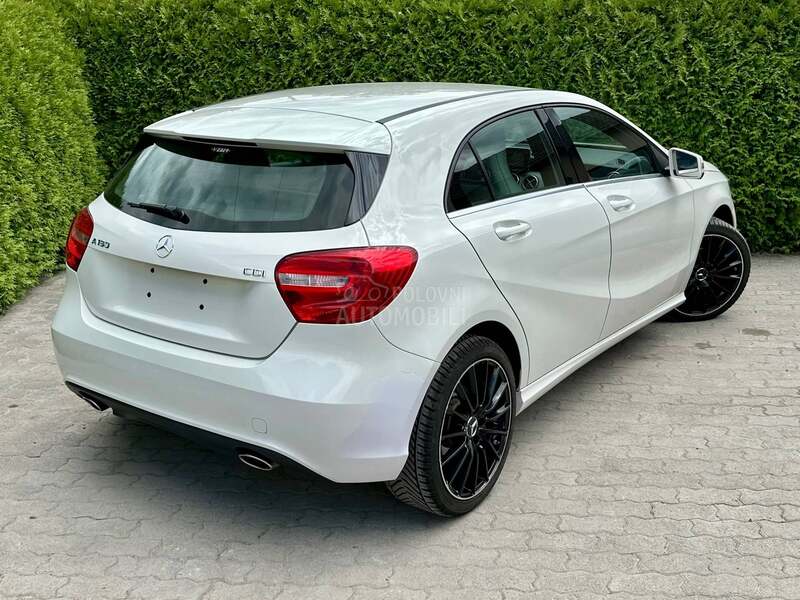 Mercedes Benz A 180 CAM BLUEFFICIENCY