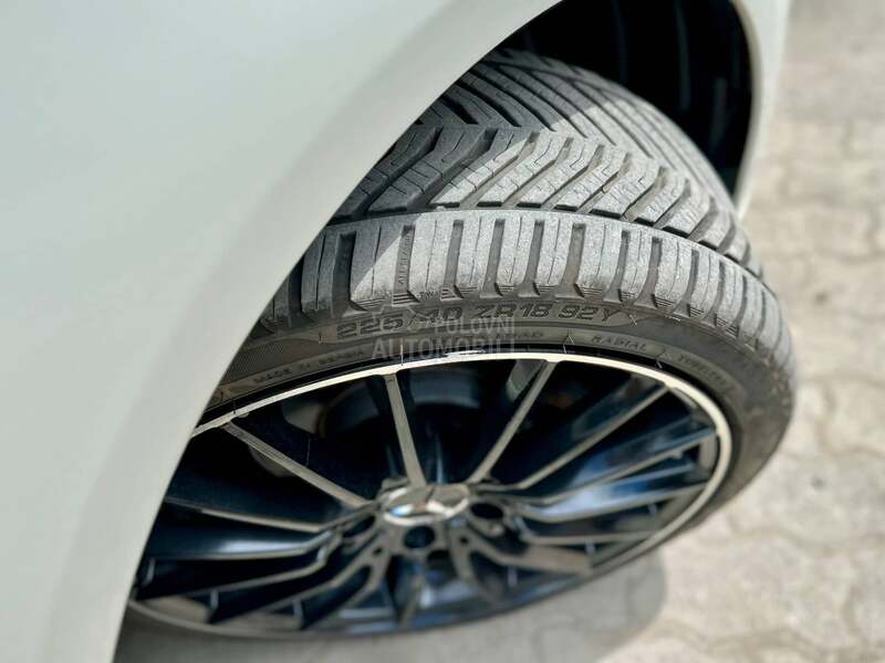 Mercedes Benz A 180 CAM BLUEFFICIENCY