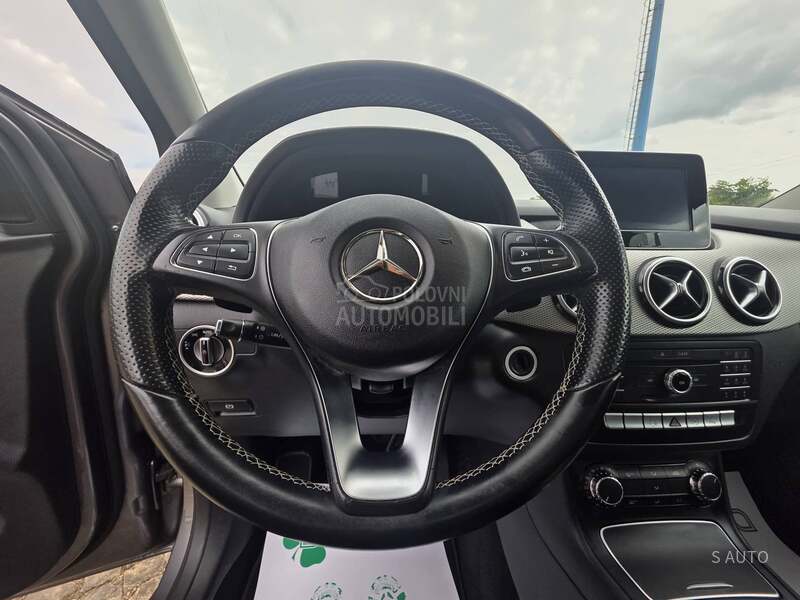 Mercedes Benz B 220 4MATIC/2.0 MOTOR