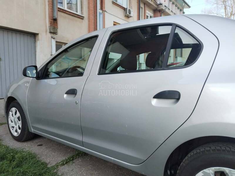 Dacia Logan 