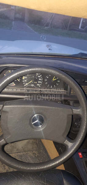 Mercedes Benz W123 
