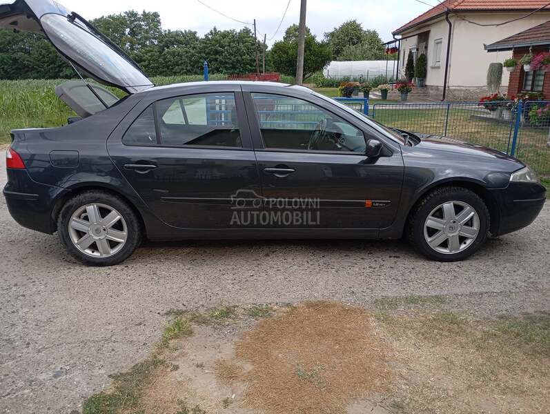 Renault Laguna 