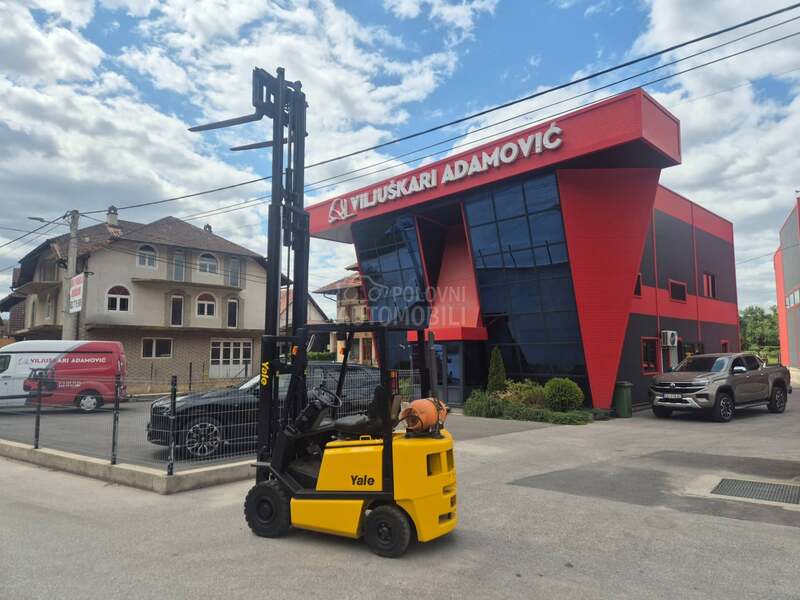 Yale 1,6 tona Triplex