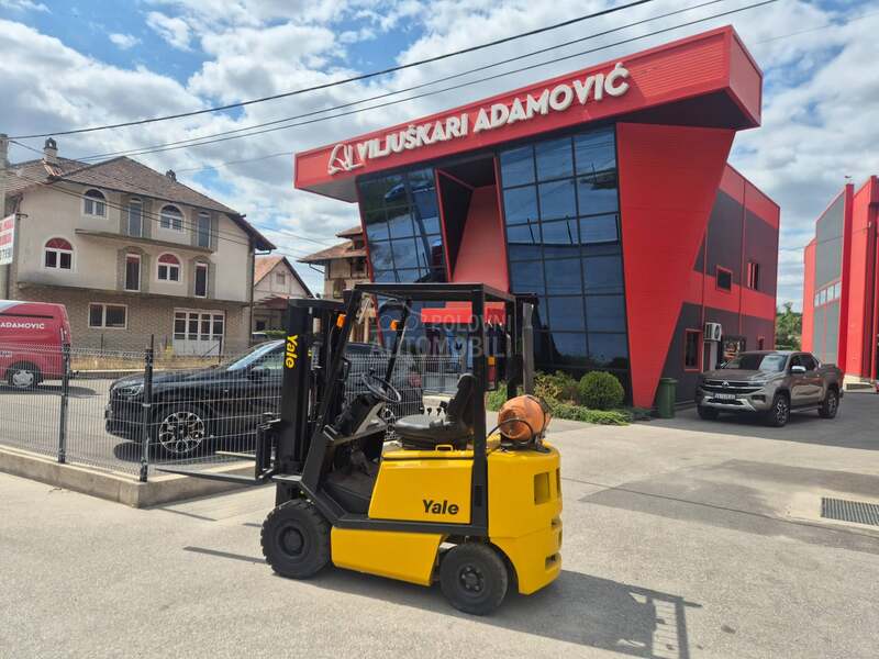 Yale 1,6 tona Triplex